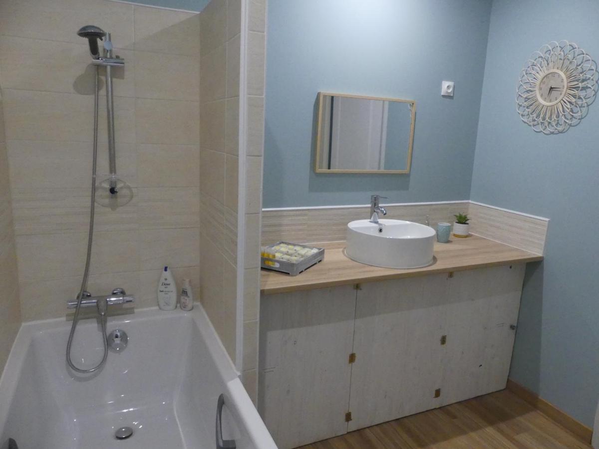 شقة Charmant Studio 35M² Au Calme Proche Du Circuit Saint-Gervais en-Belin المظهر الخارجي الصورة